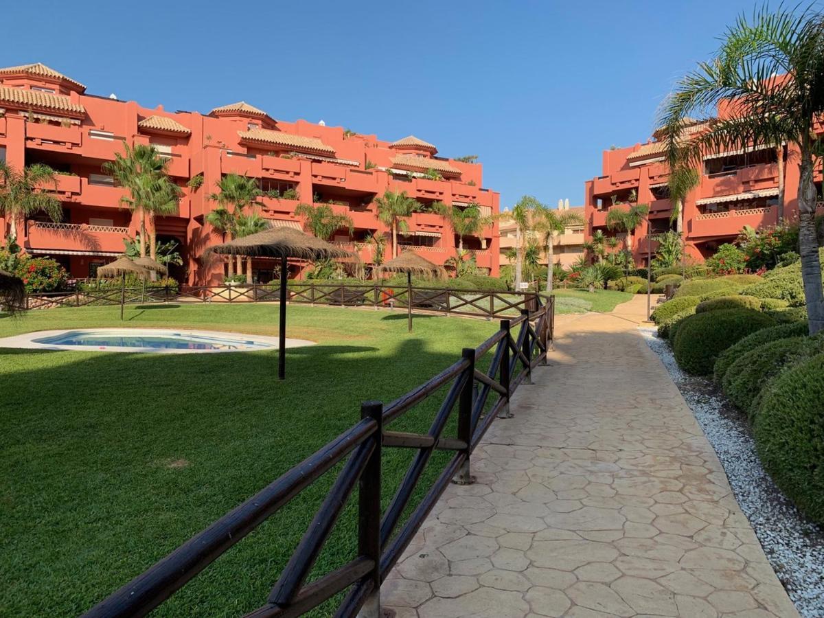 Punta Del Faro Apartment Торокс Екстериор снимка