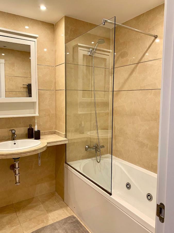 Punta Del Faro Apartment Торокс Екстериор снимка